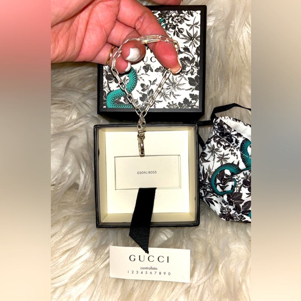 Authentic Brand New Gucci 925 Sterling Silver GG Bracelet.
